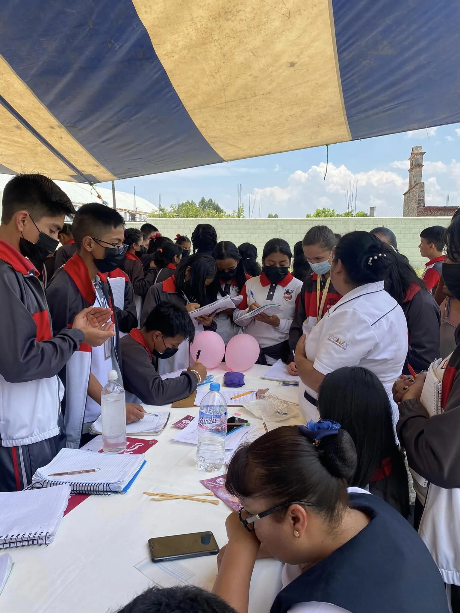 1683982572 Se llevan a cabo las Jornadas Medicas de Salud contando jpg