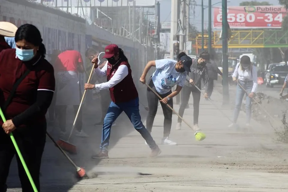 1684021340 GOBIERNO DE CHIMALHUACAN REALIZA JORNADA DE LIMPIEZA EN CARRETERA FEDERAL jpg