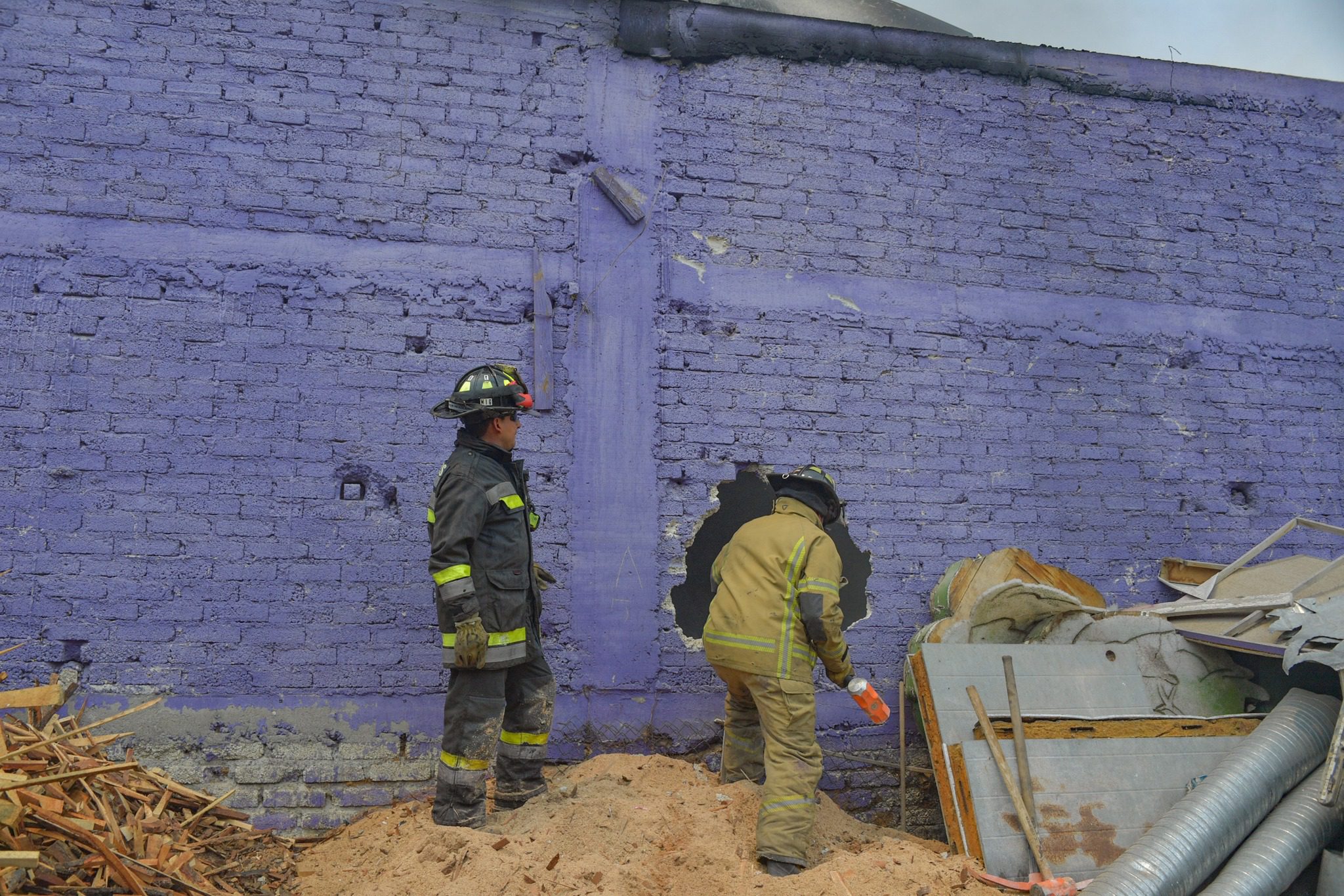 1684585998 371 Personal de Bomberos en apoyo a Proteccion Civil Tlalnepantla logran