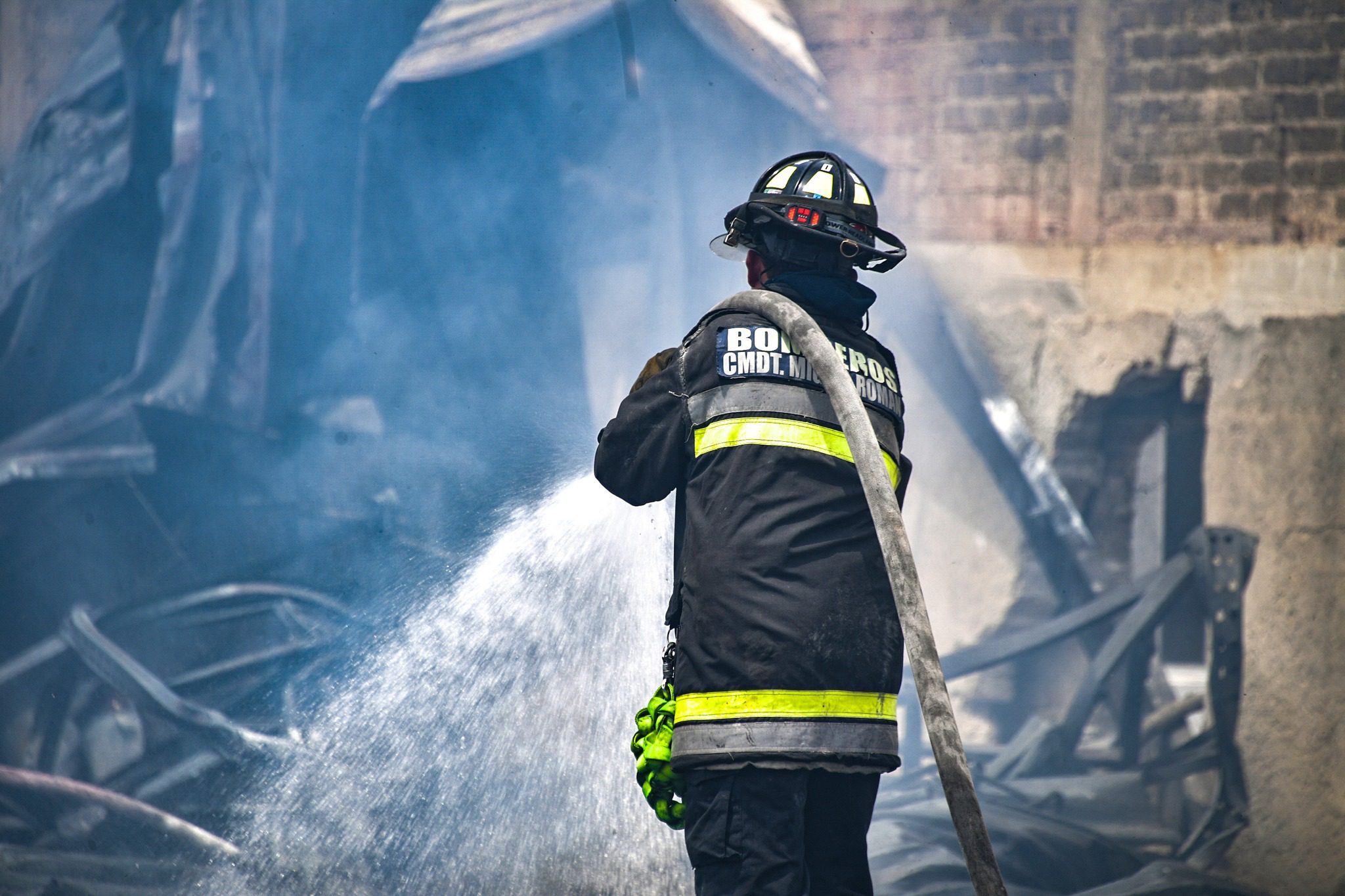 1684586008 779 Personal de Bomberos en apoyo a Proteccion Civil Tlalnepantla logran