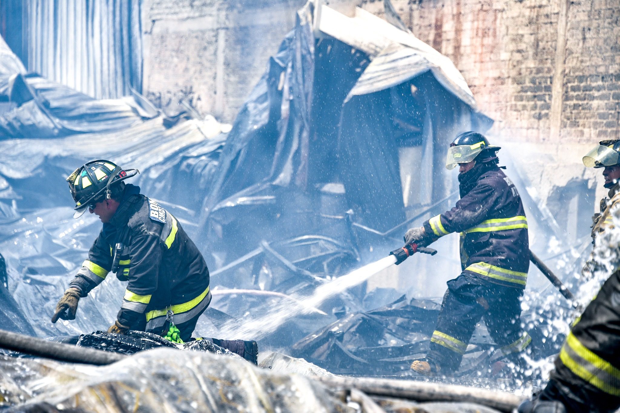 1684586014 377 Personal de Bomberos en apoyo a Proteccion Civil Tlalnepantla logran