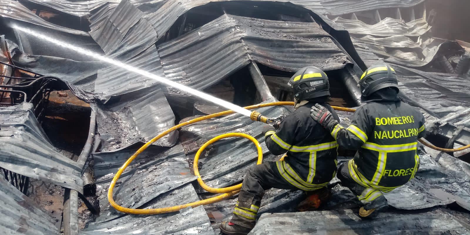 1684588757 Bomberos Naucalpan apoyan en Incendio Industrial a Bomberos de Ecatepec