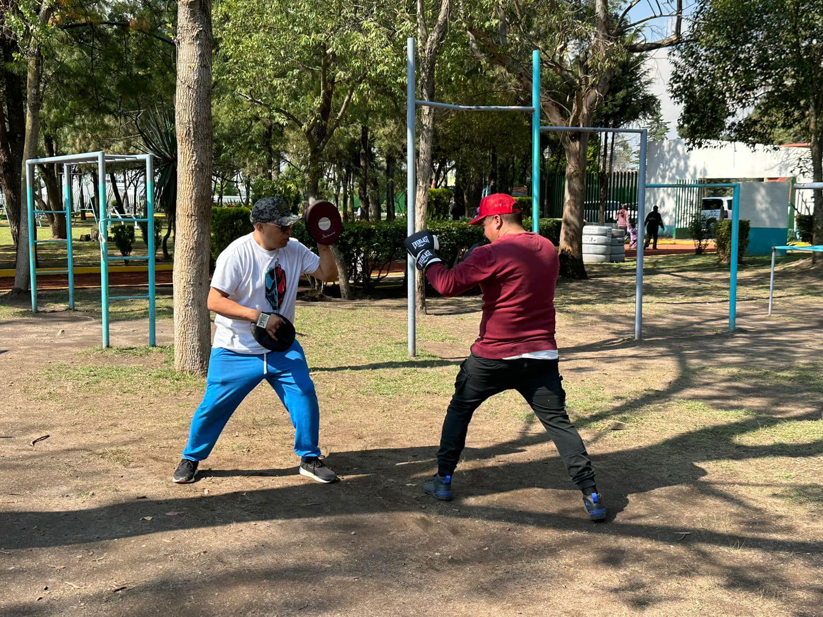 1684598907 650 ¿TE GUSTARIA ENTRENAR BOX Pegale un KO al sedentarismo y