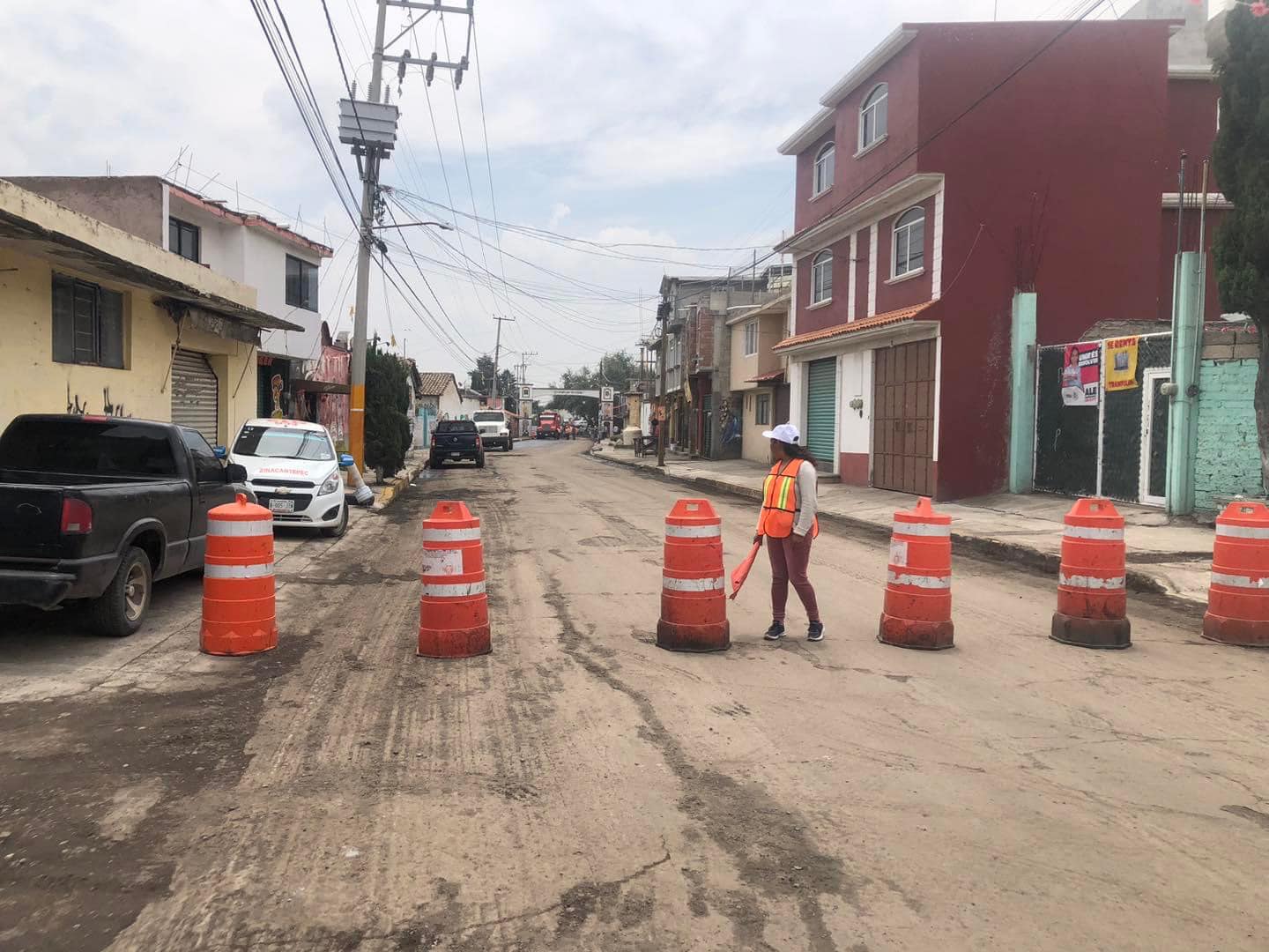 1684616043 AVISO A LA CIUDADANIA Parcialmente cerrada por obras de pavimentacion