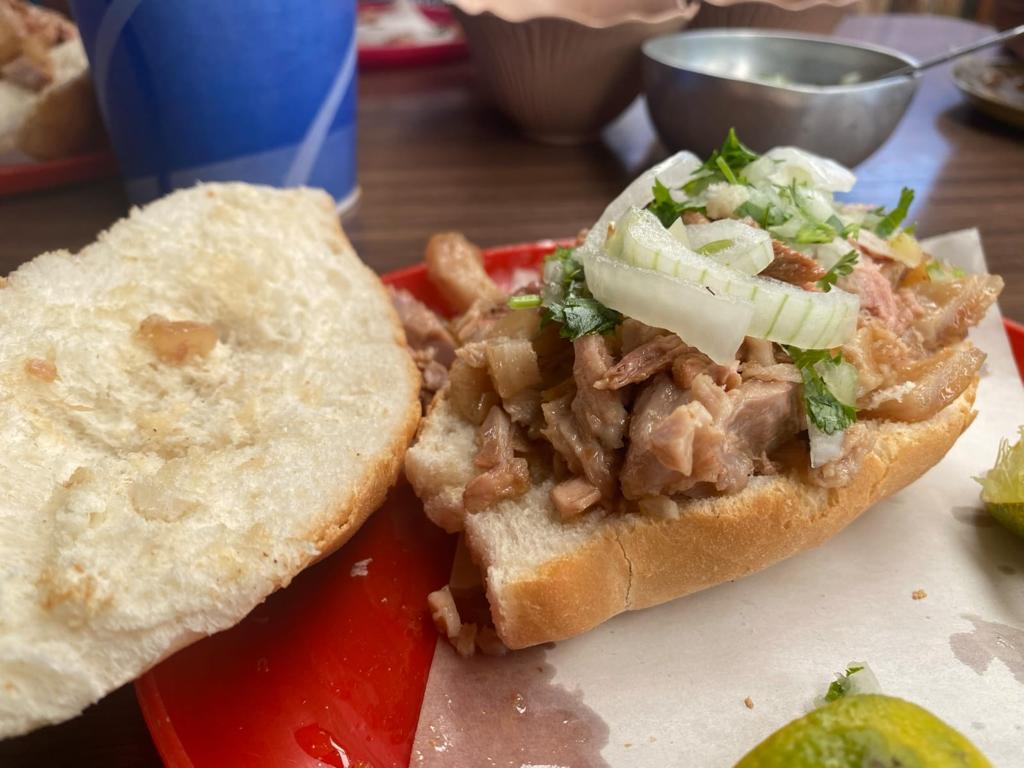 1684617142 449 ¿Que tal te caeria una deliciosa torta de carnitas Comenta