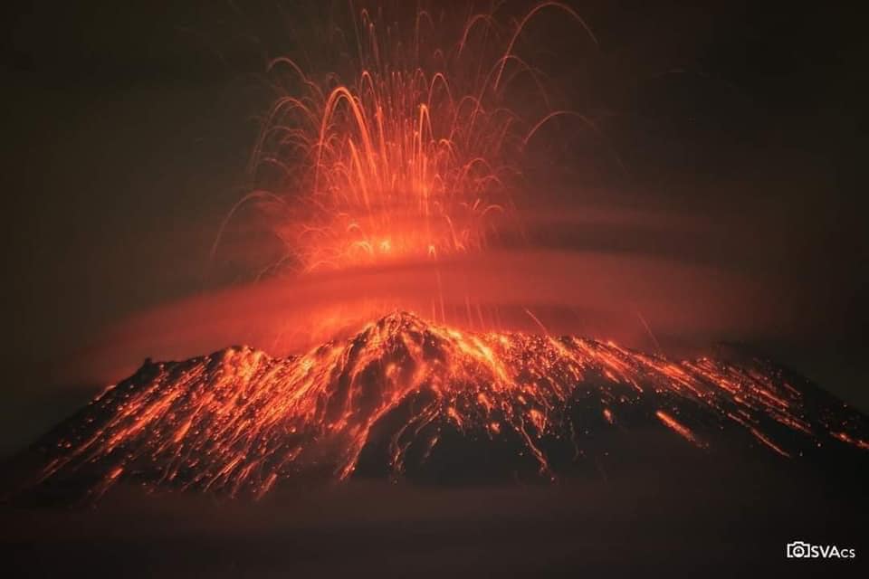 1684626205 775 Popocatepetl Espectaculares fotografias de la erupcion estromboliana del volc