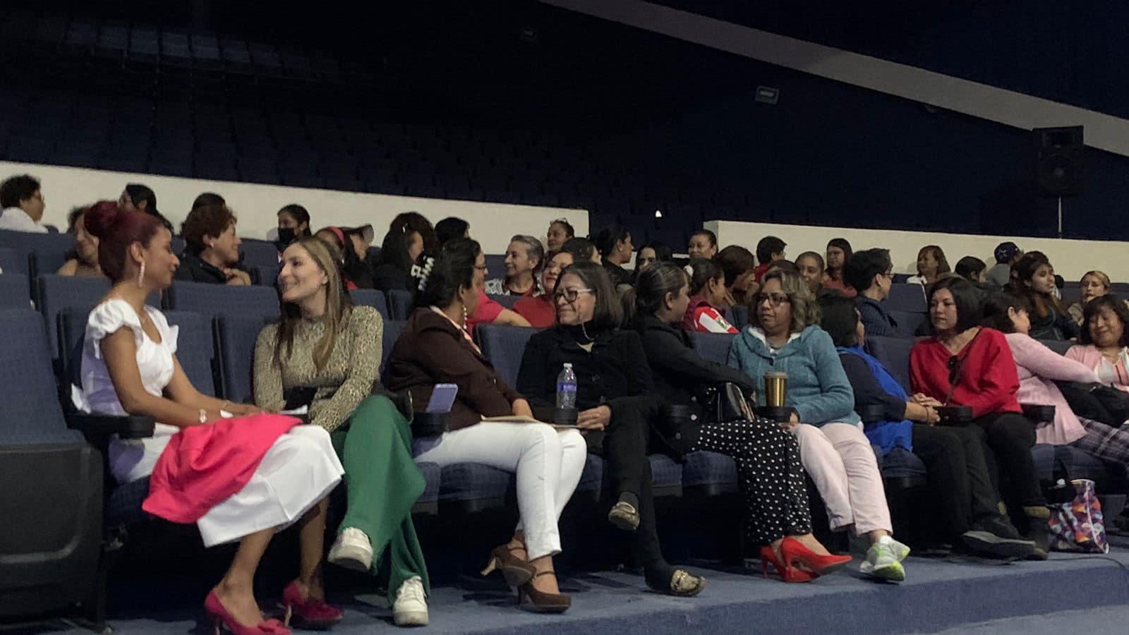 1684856443 266 Reconocete Mujer Una charla entre mujeres impartida por la conferencista