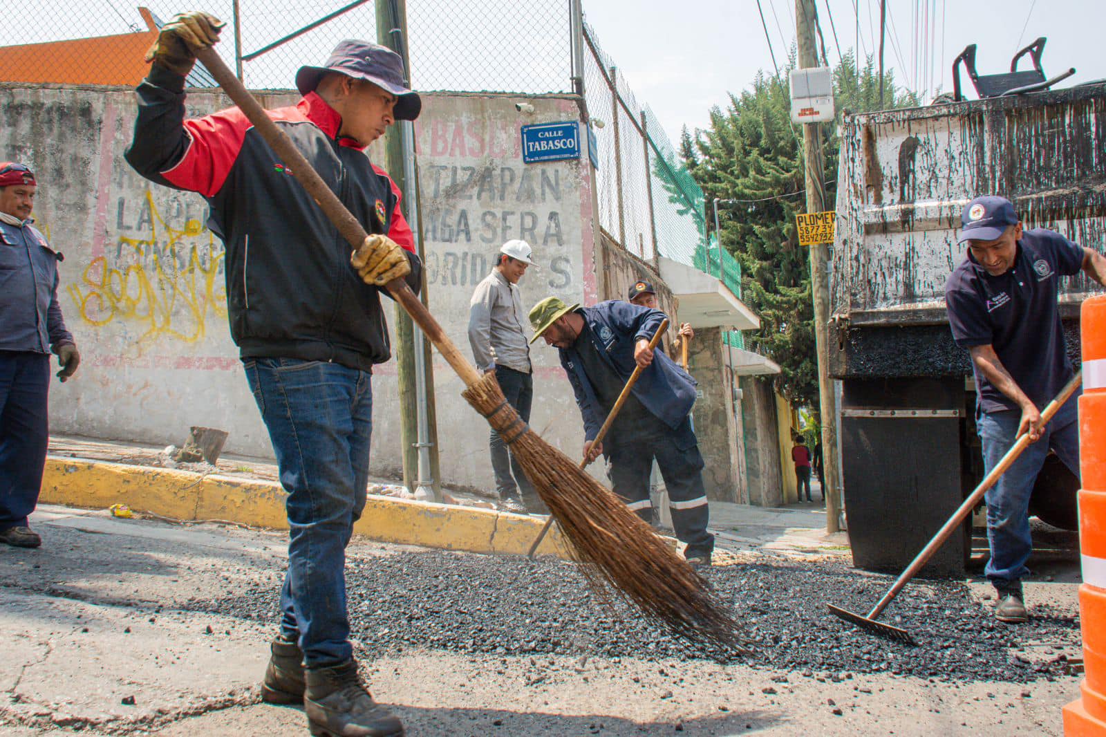 1684949729 243 Con el programa UnidosTrabajandoPorTuColonia continuamos brindando mantenimien