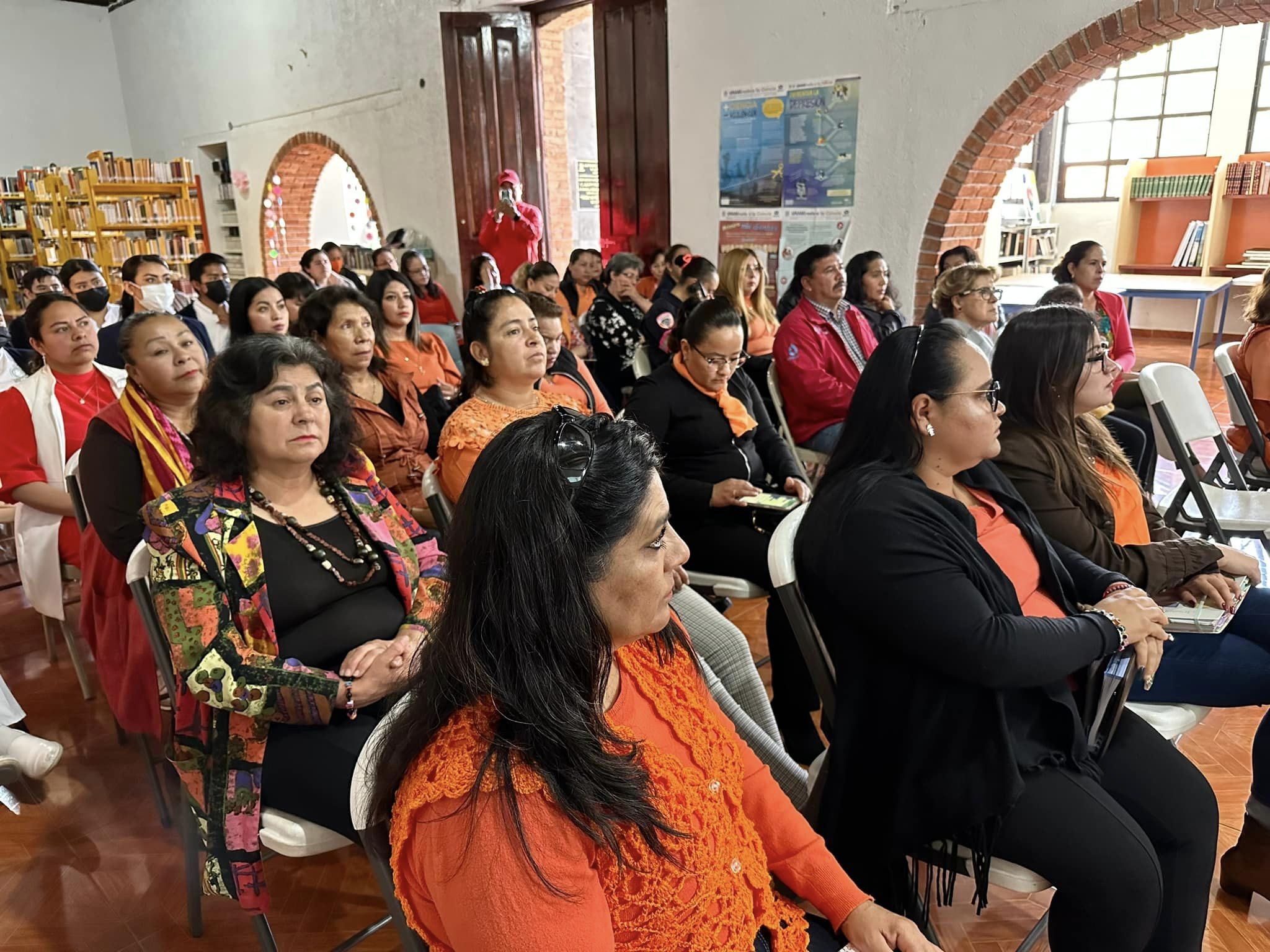 1685050580 380 En el marco del Dia Naranja se realizo una ponencia