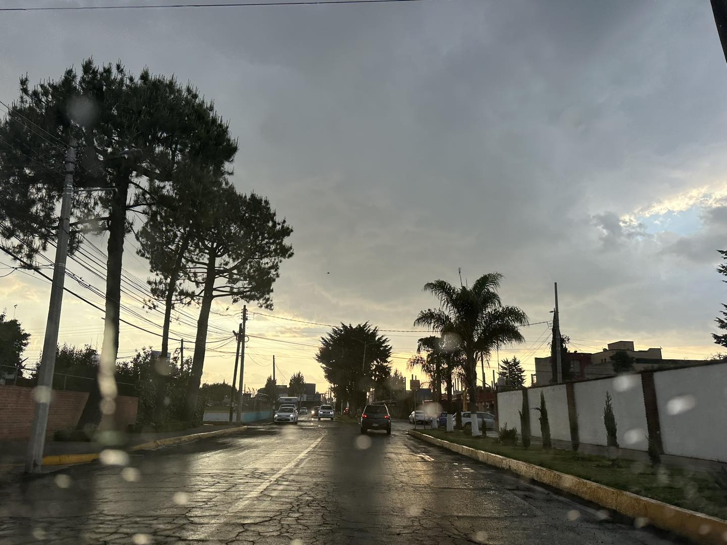 1685231456 Llueve en Metepec Estamos pendientes de tus reportes en el