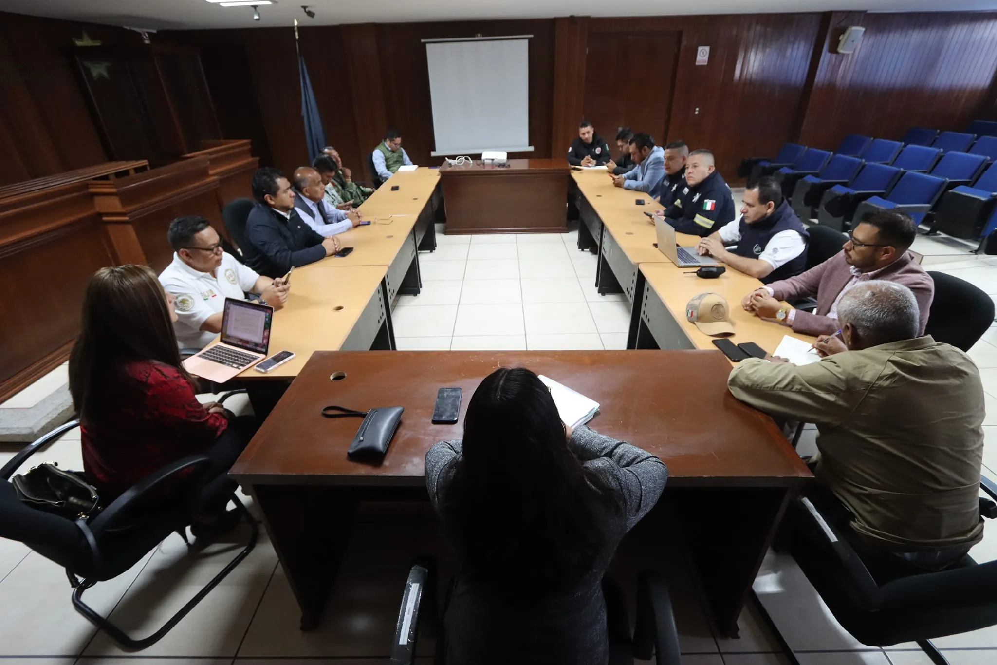 TRES ORDENES DE GOBIERNO TRABAJAN POR LA SEGURIDAD EN CHIMALHUACAN jpg