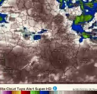 Tormentas fuertes lluvias ligeras moderadas dispersa en el centro y