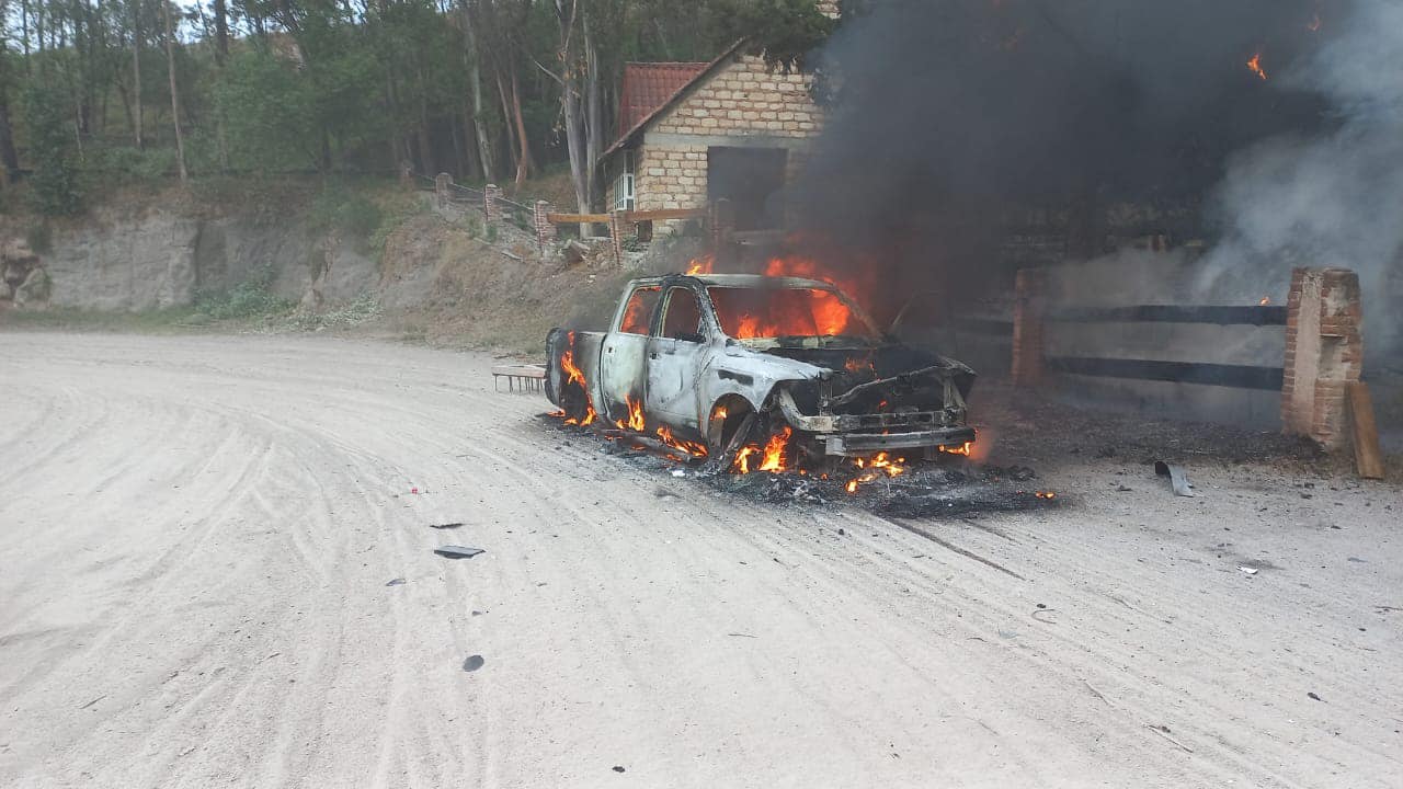 1685719655 631 Bomberos atienden Reporte de Incendio de Vehiculo Carretera Panoramica a