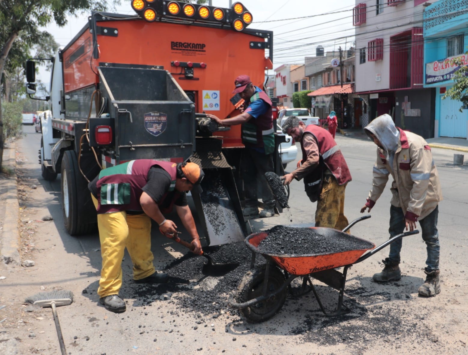 1686004116 628 ObrasPublicas El dia de hoy el Presidente Municipal Adolfo