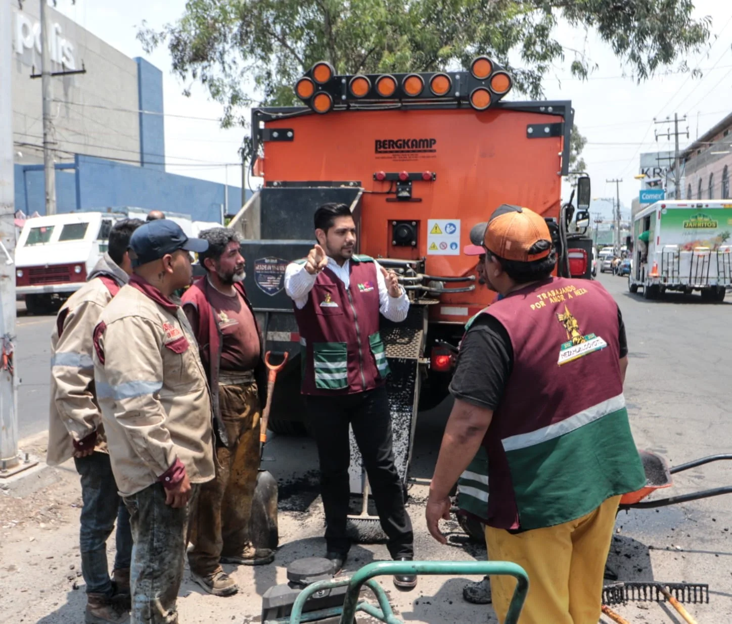 1686004168 ObrasPublicas El dia de hoy el Presidente Municipal Adolfo jpg