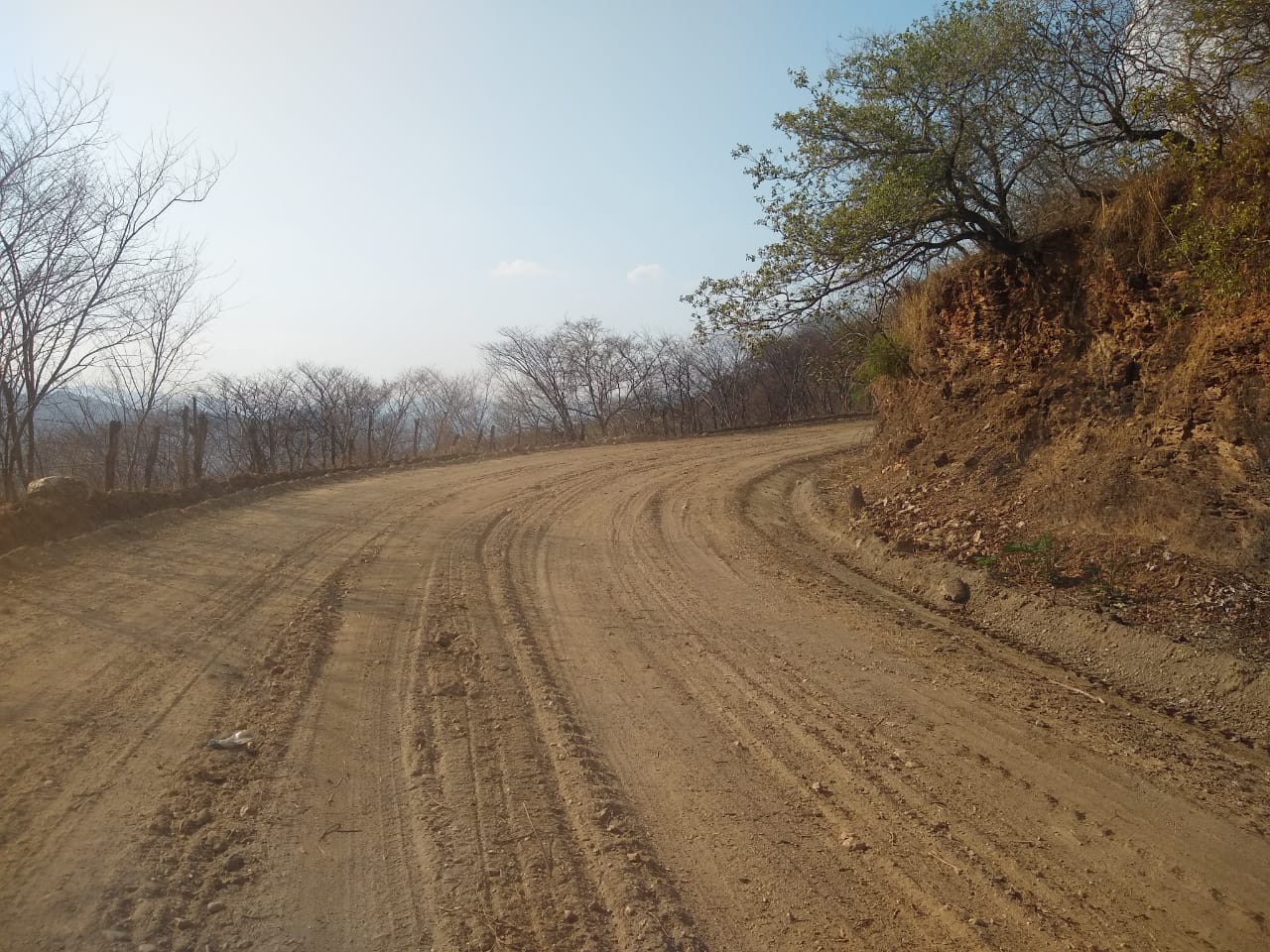 1686147161 932 Seguimos rastrillando la carretera de El Morado a Los Hornos