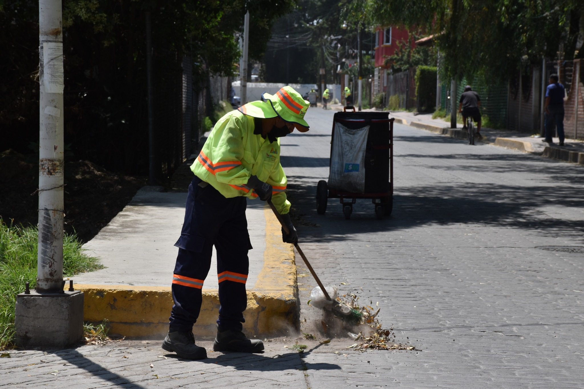 1686254743 569 En dias recientes al personal de la Direccion de Servicios