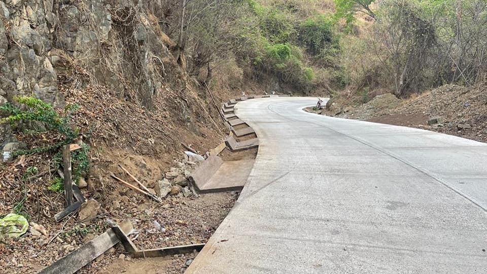 1686267383 Se avanza en pavimentacion con concreto hidraulico de la comunidad