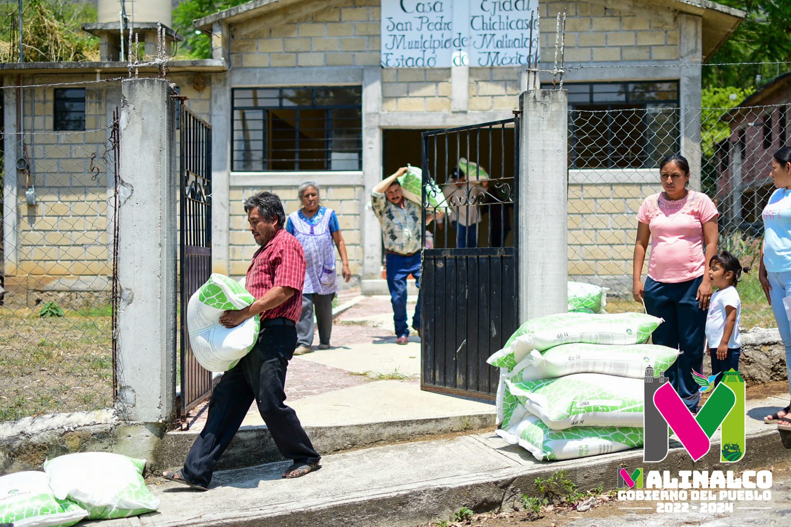 1686425734 847 Llevamos a cabo la entrega de fertilizante en la comunidad