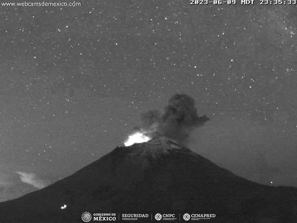 1686426662 EL SEMAFORO DE ALERTA VOLCANICA PERMANECE EN AMARILLO FASE 2 jpg