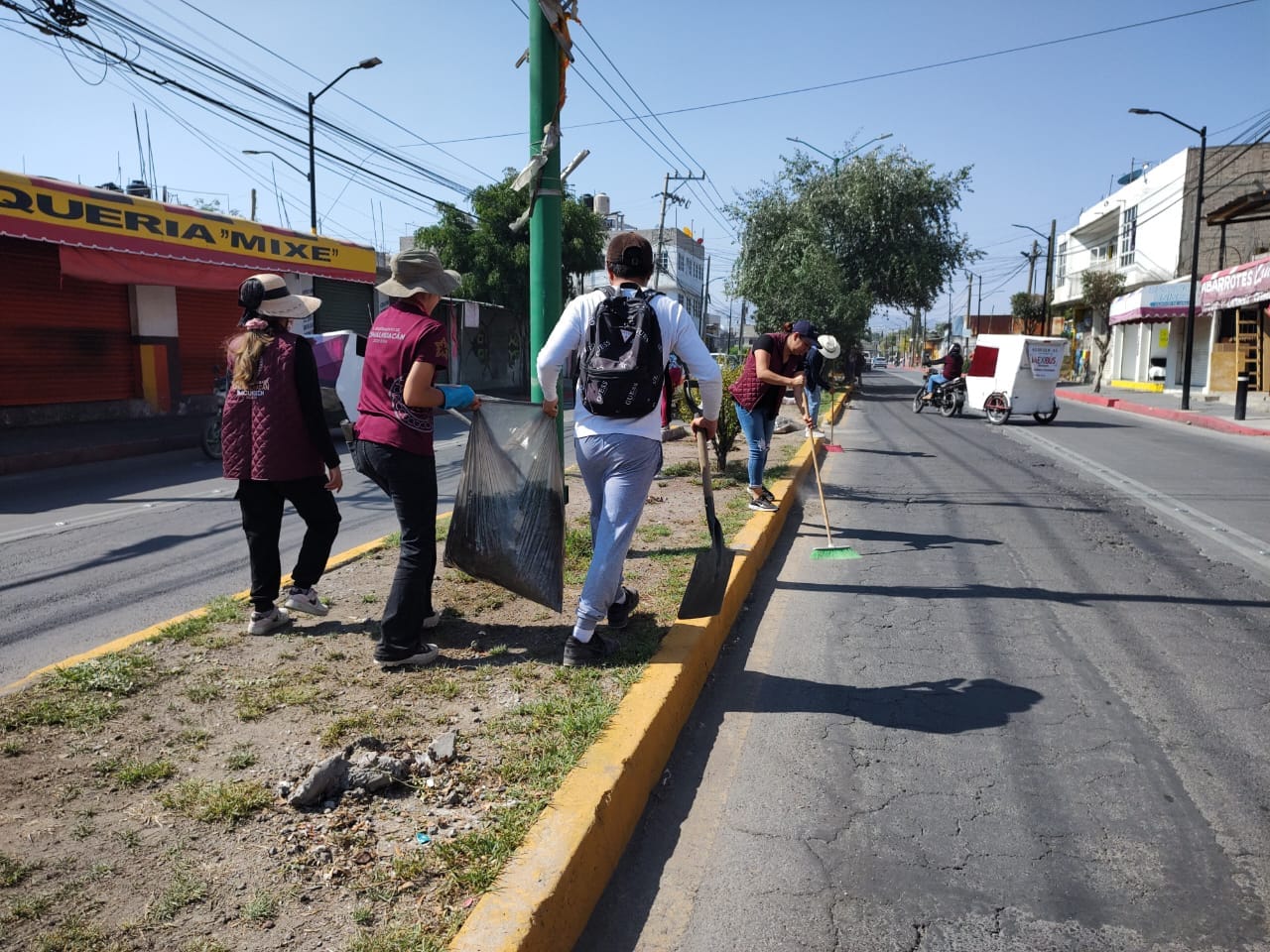 1686429684 57 SERVIDORES PUBLICOS DE CHIMALHUACAN LIMPIAN AV ARCA DE NOE