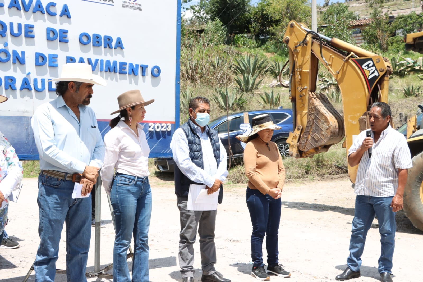 1686502827 408 ArranquedeObra El Profr A Pastor Cruz Garcia Presidente Municipal en