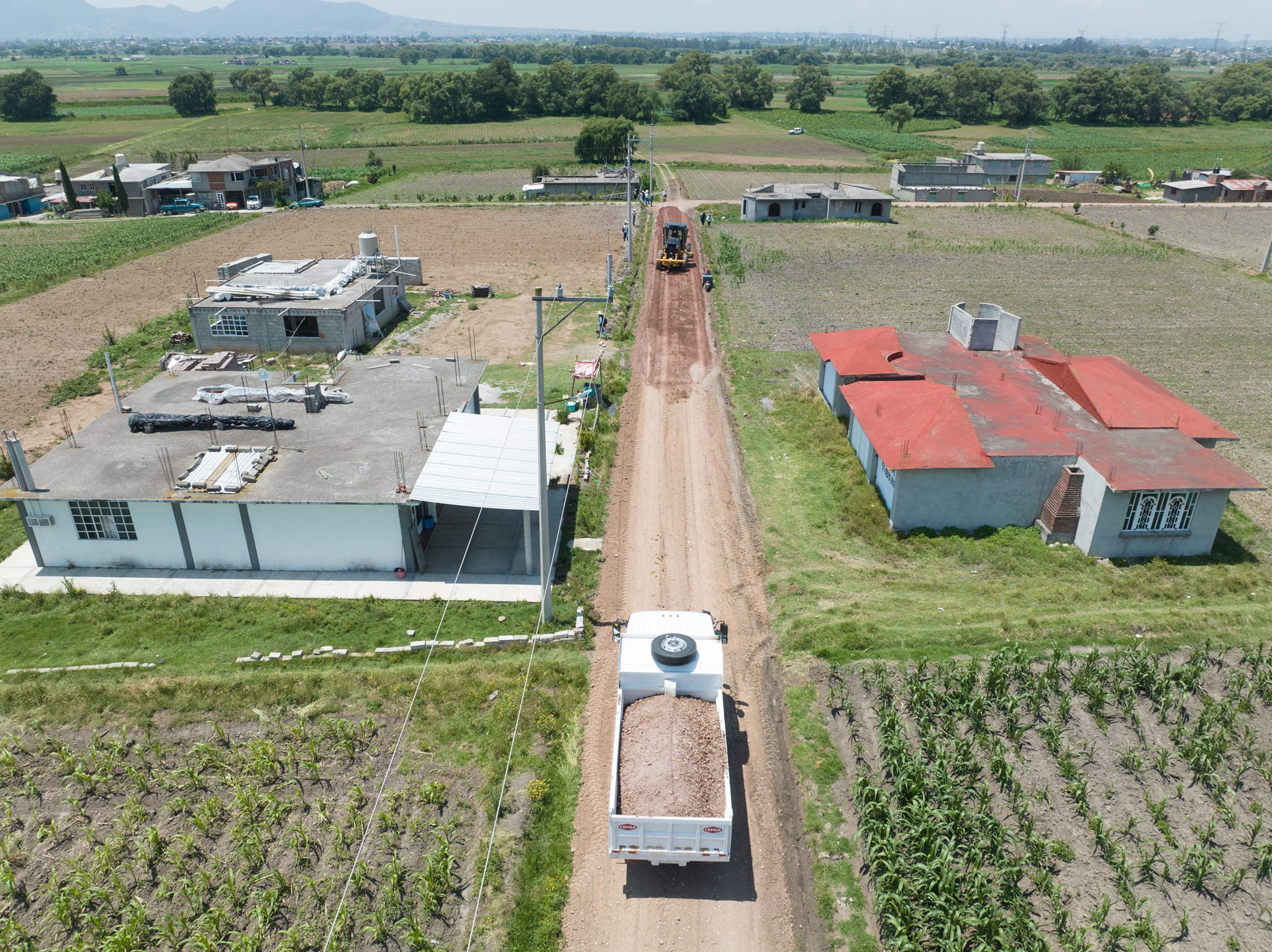 1686579020 449 La maquinaria recien adquirida recorre las comunidades para rehabilitar los