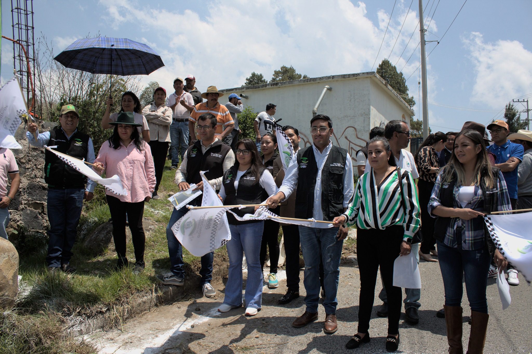 1686662606 309 CONSTRUCCION DE ARCO DE SEGURIDAD EN LA ENTRADA DE LA