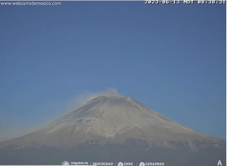 1686692443 425 EL VOLCAN POPOCATEPETL PERMANECE EN AMARILLO