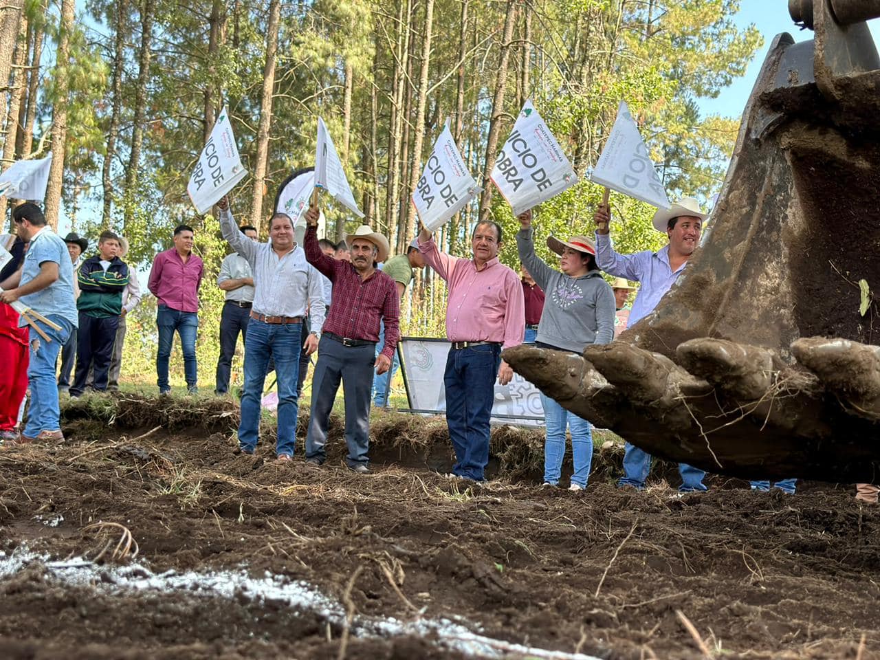 1686747438 696 Gira de trabajo de nuestro Presidente Municipal Tono Diaz e