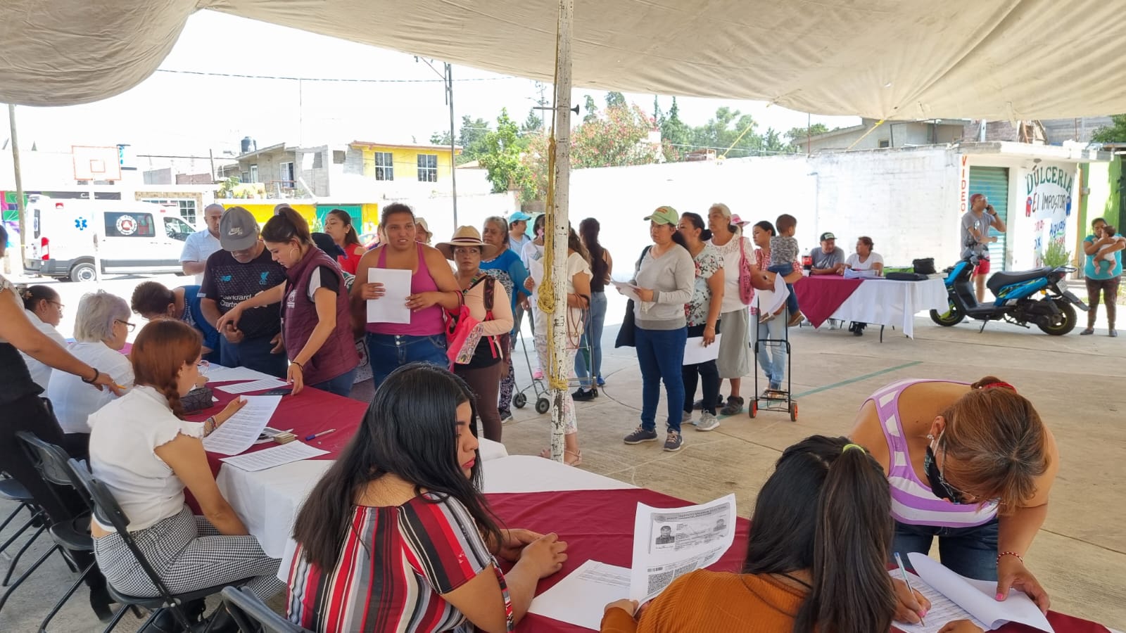 1686953428 823 Desde temprana hora familias Acolmenses de las colonias Anahuac Primera