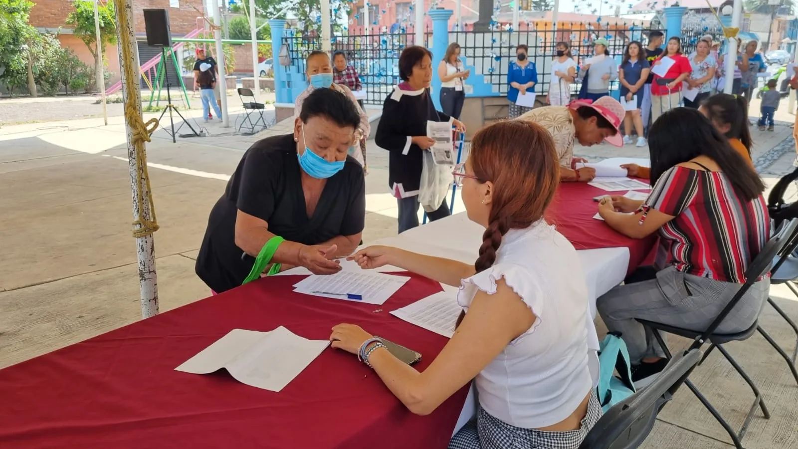 1686953489 Desde temprana hora familias Acolmenses de las colonias Anahuac Primera jpg