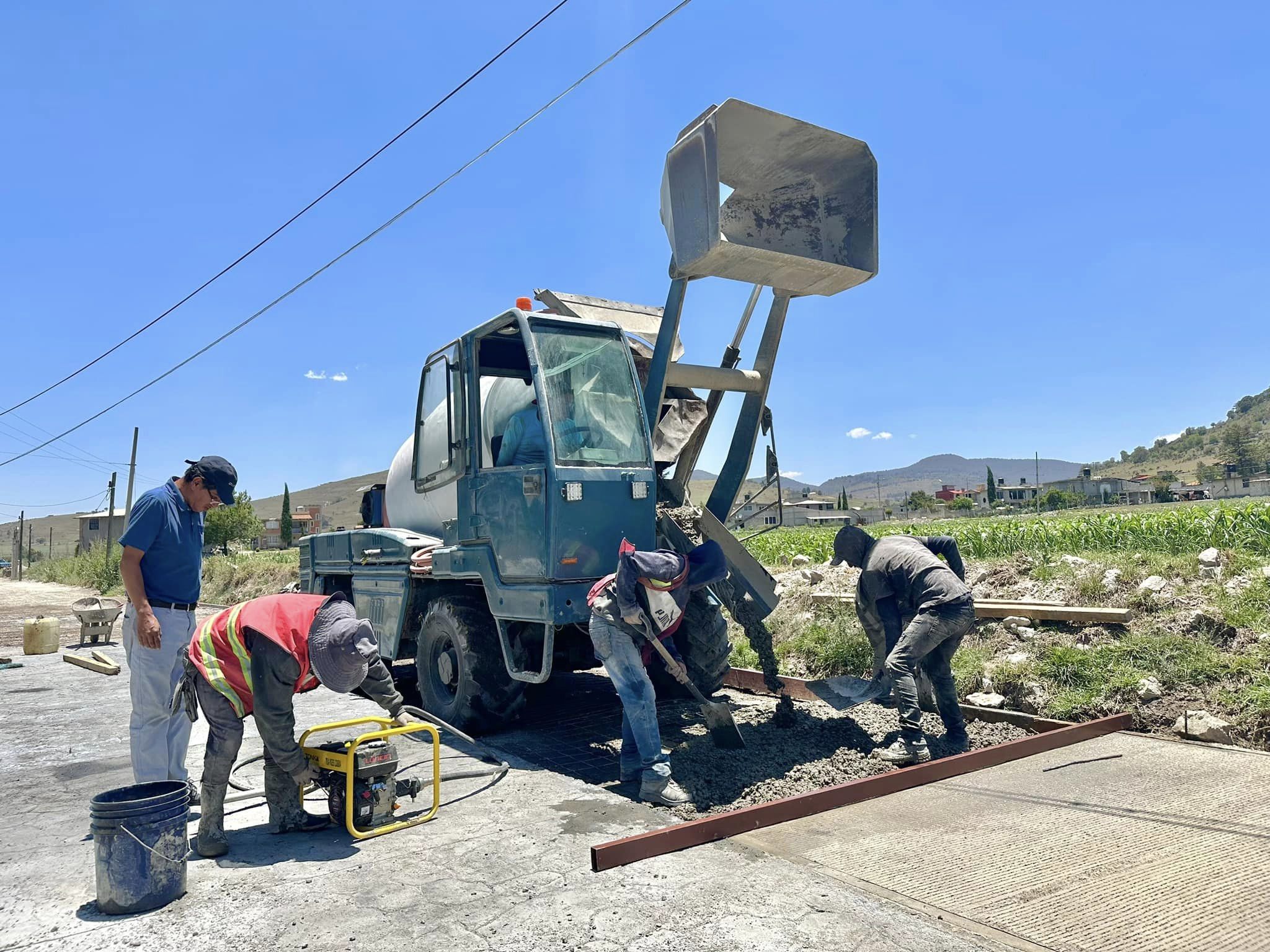 1686956000 660 En Chivoro y en San Miguel Tenochtitlan se continua trabajando