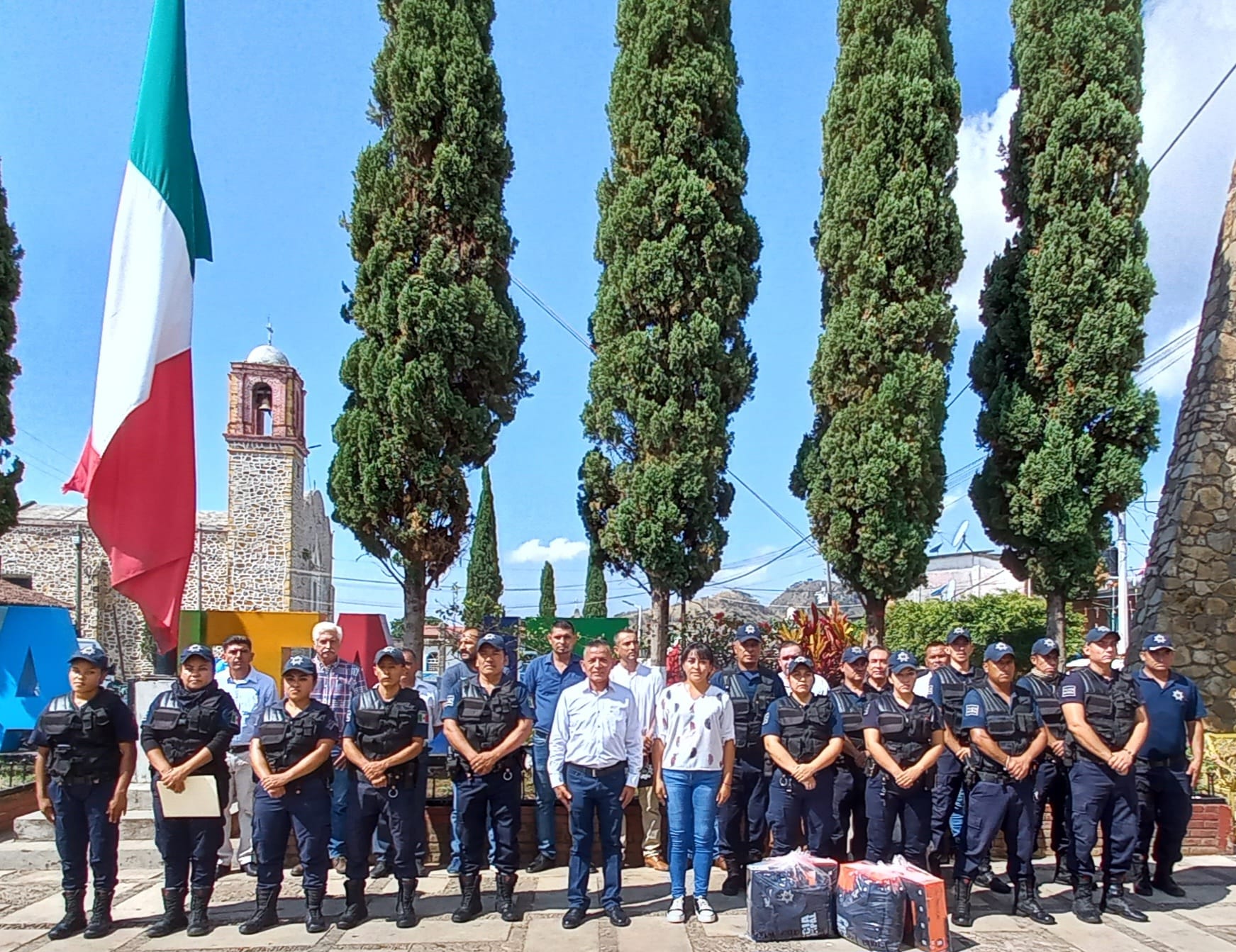 1687215817 815 El Mtro Crisoforo Hernandez Mena dio inicio a esta semana