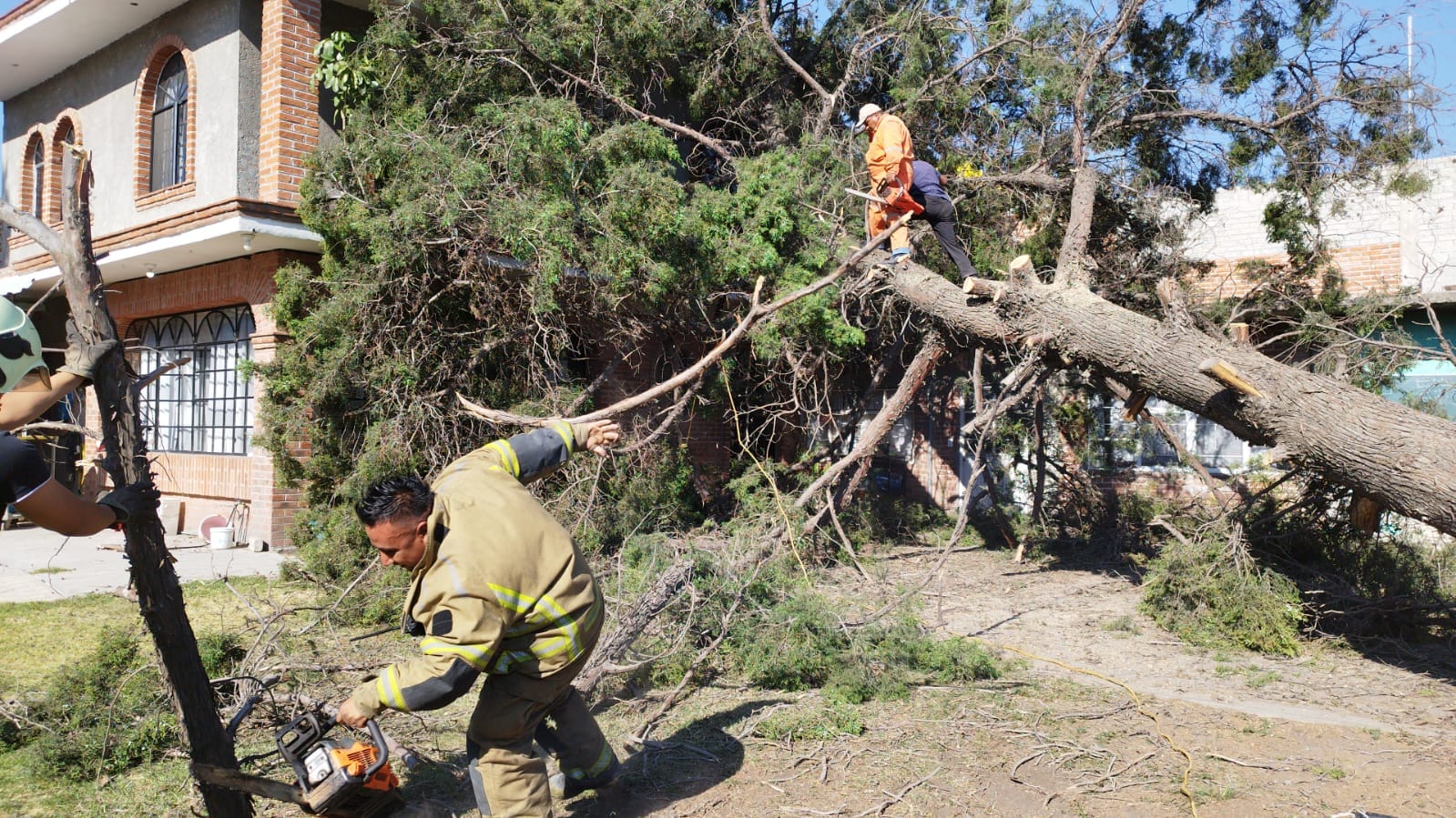 1687287618 292 Evita la zona Personal Proteccion Civil y Bomberos Chiconcuac se