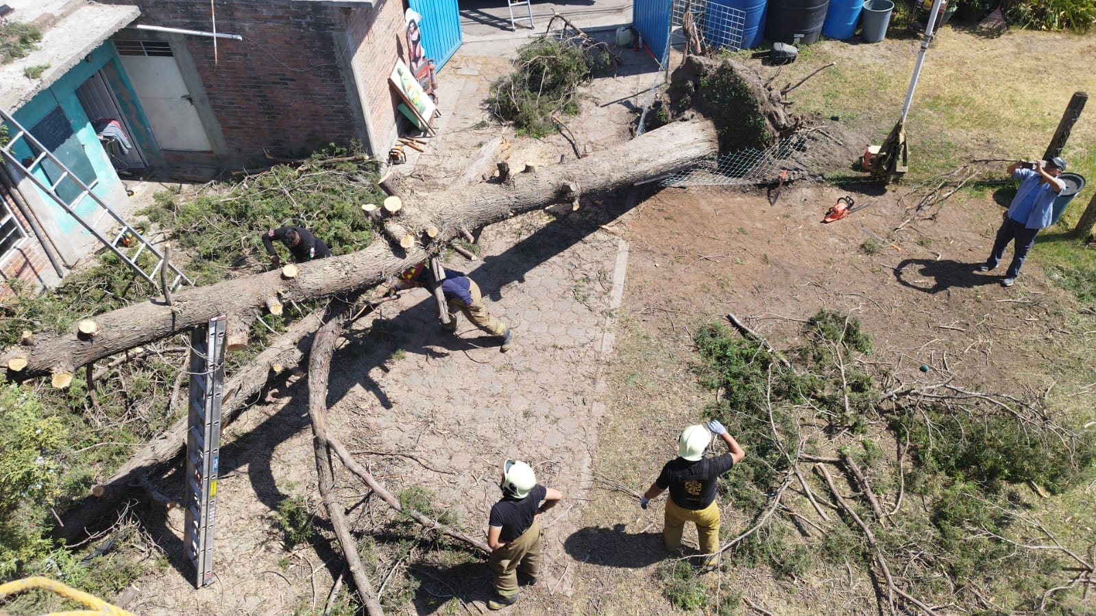 1687287676 Evita la zona Personal Proteccion Civil y Bomberos Chiconcuac se