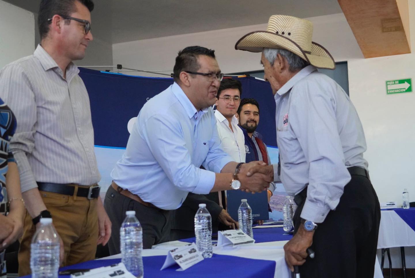 1687378053 Entrega de testamentos El dia de hoy realizamos la entrega