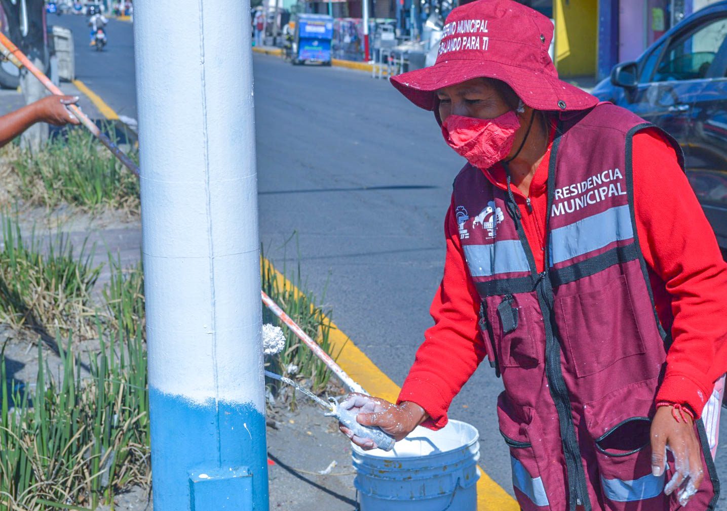 1687380202 609 MejoramientoUrbano I Postes de luminarias sobre Lopez Mateos reciben mantenimie