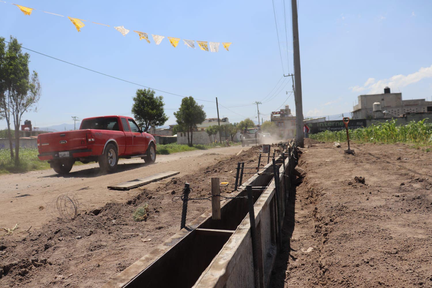 1687380748 60 MasObrasParaSanPedroTlaltizapan Iniciamos las guarniciones y banquetas de Aven