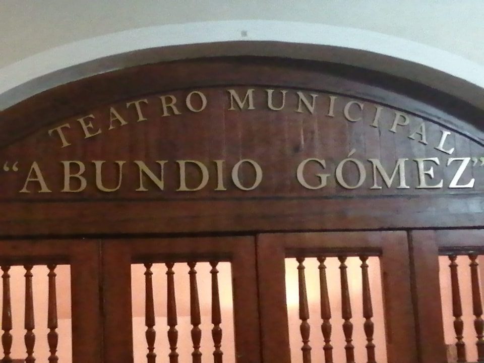 1687436304 284 Pusimos mas bonito nuestro Teatro Municipal Abundio Gomez con la