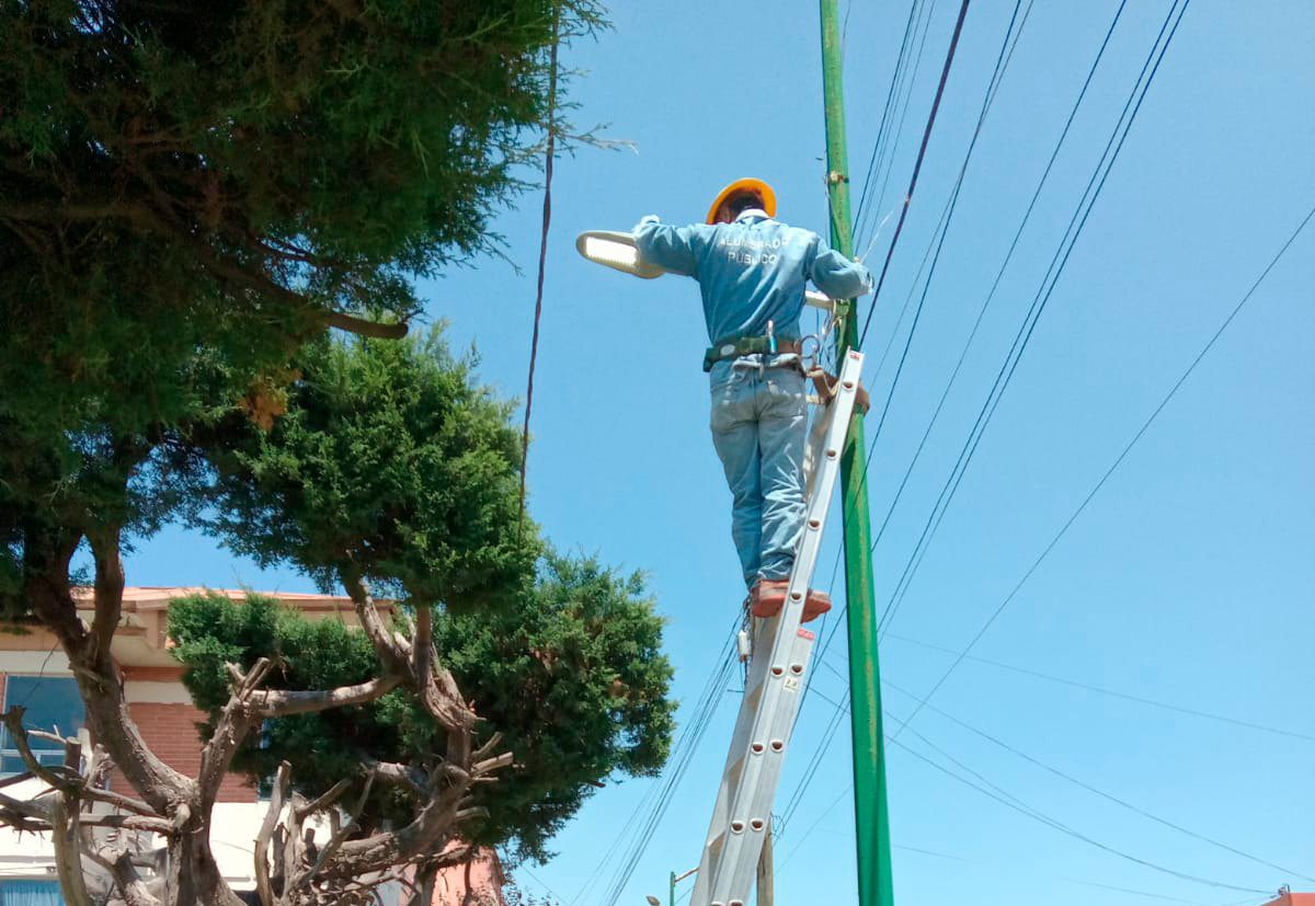 1687437323 295 Nuestros companeros de la Direccion de Alumbrado Publico se encuentran