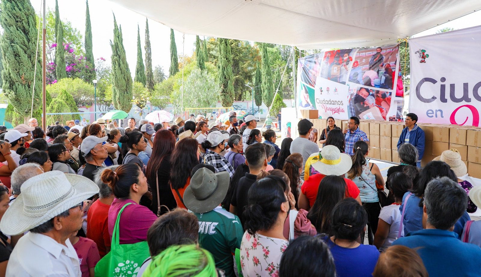 1687438526 El presidente municipal Aldo Ledezma continua con la entrega