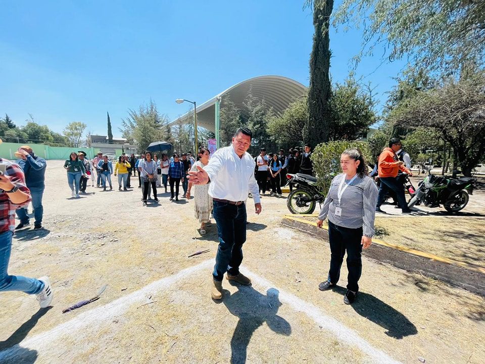 1687439418 123 MAS OBRAS PUBLICAS PARA EL PUEBLO Continuamos invirtiendo en educacion