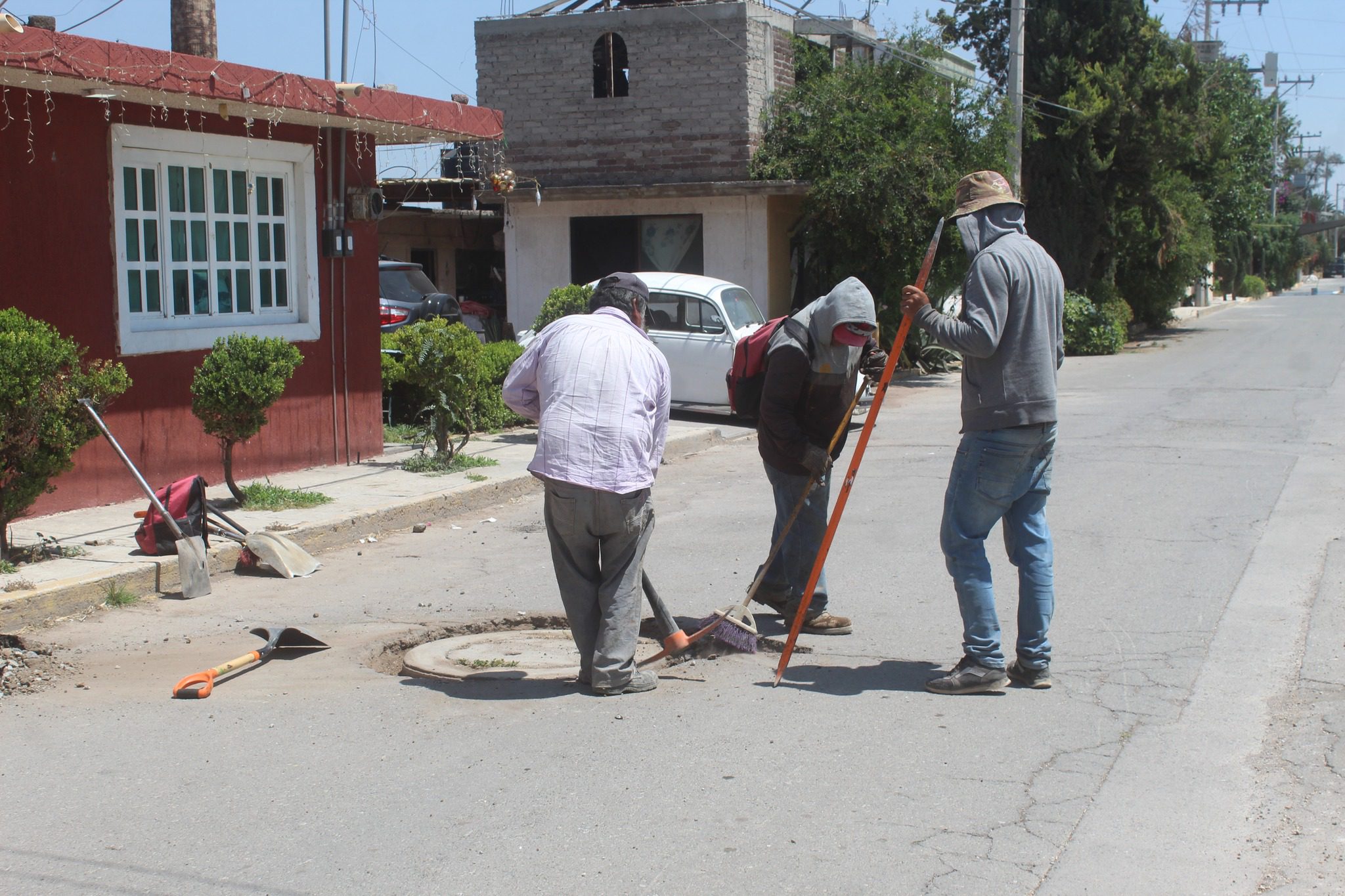 1687465658 155 ¡¡¡ACCIONES DE GOBIERNO DESAZOLVE BACHEO ALUMBRADO PUBLICO CONEXION DE SERVI