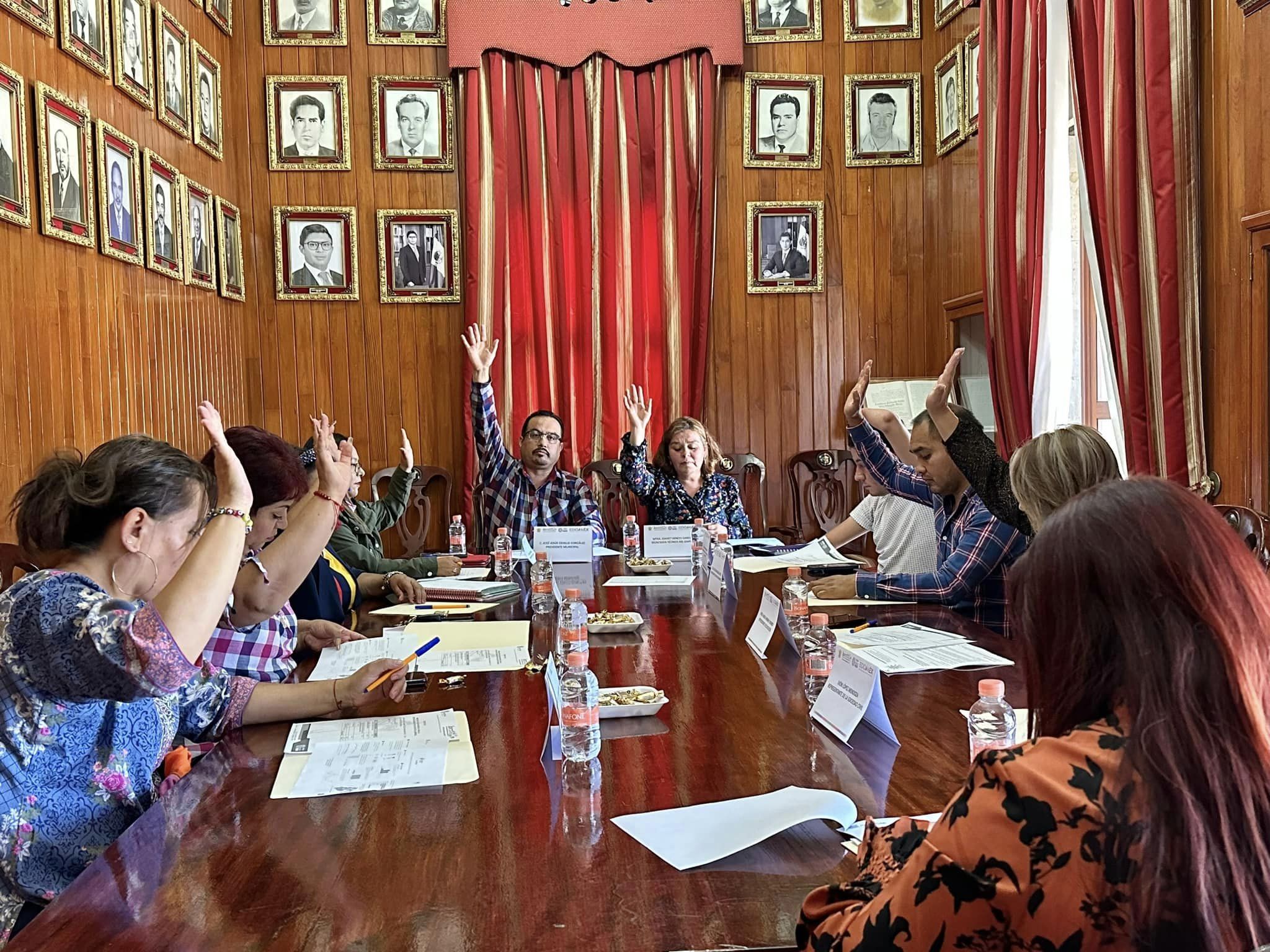 1687477033 La sala de cabildo fungio como recinto para celebrar la