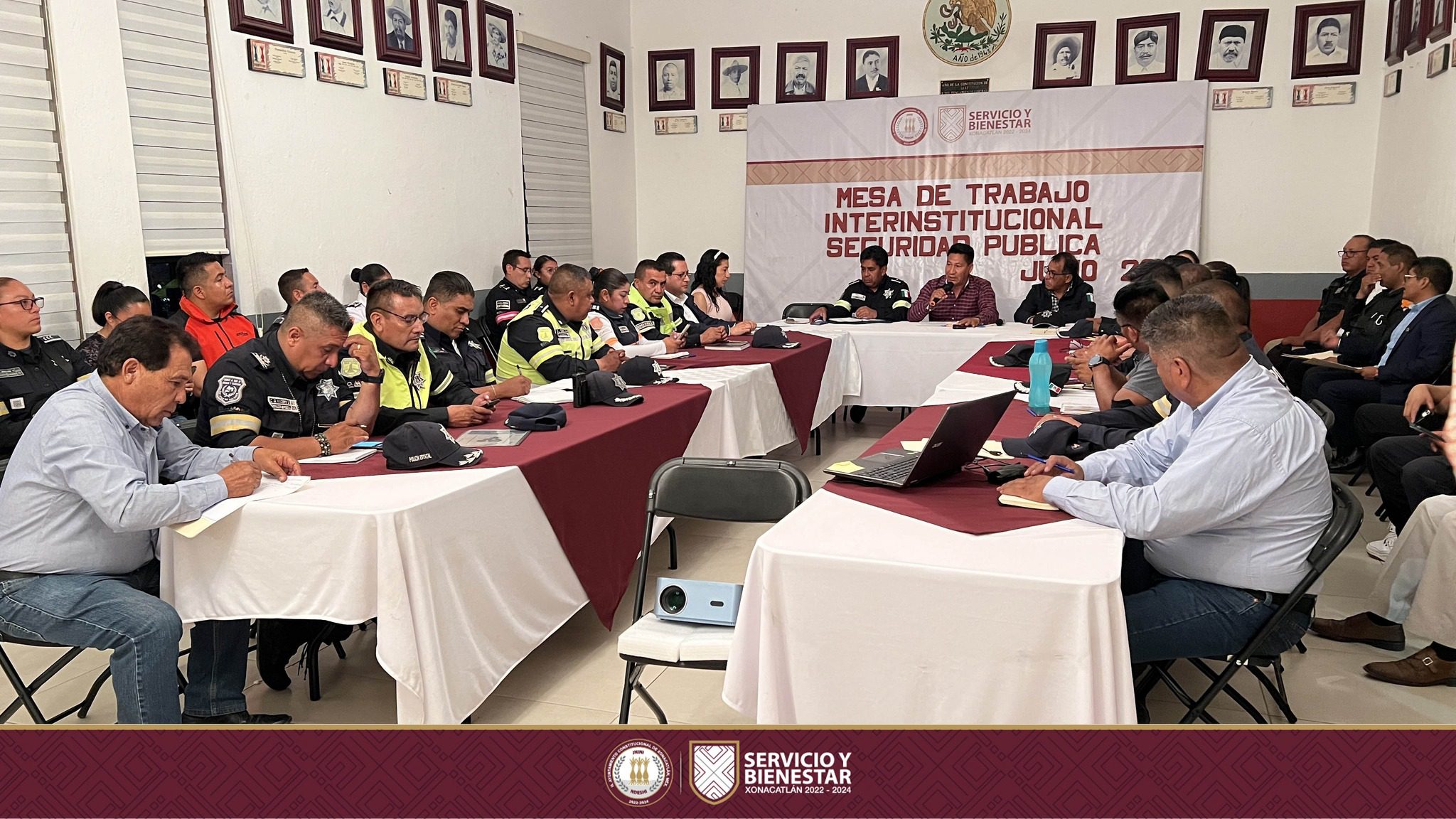 1687522649 Nuestro Presidente Municipal Alfredo Gonzalez presidio la MESA DE TRABAJO