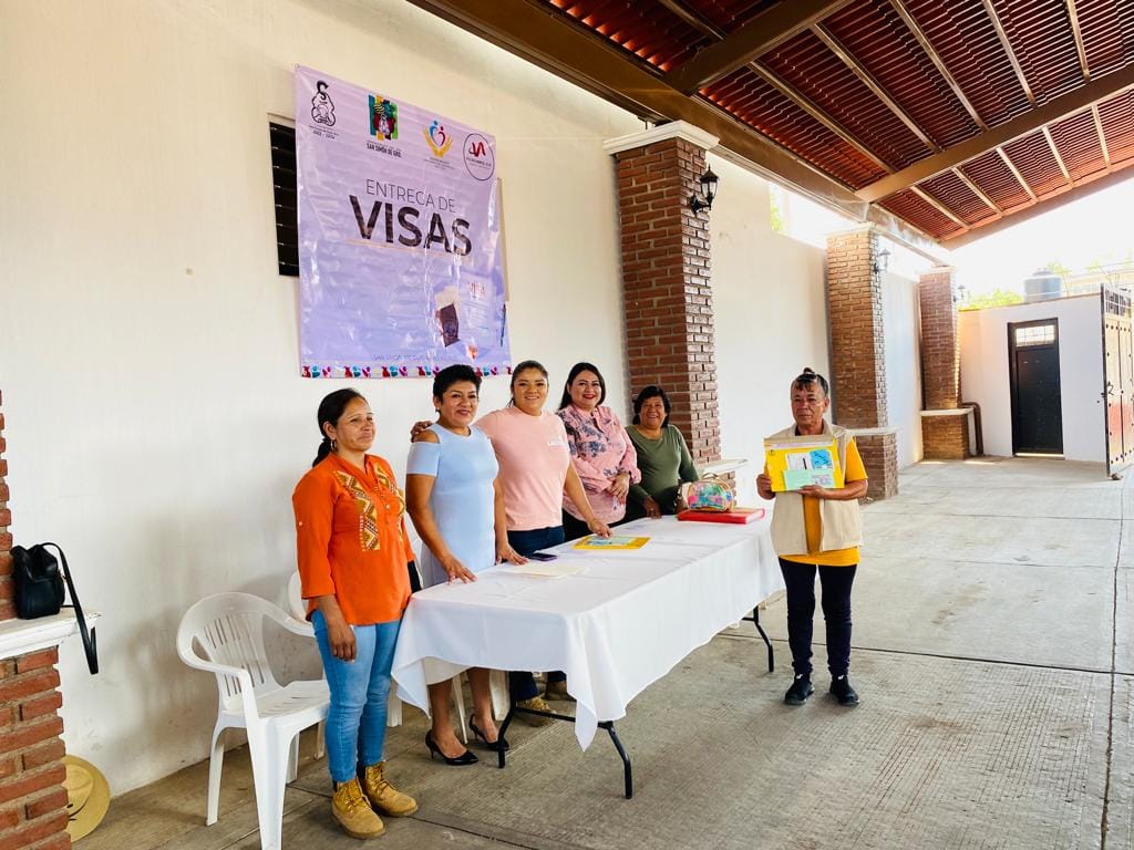 1687547255 67 Entrega de VisasAmericanas para adultos mayores de San Simon De