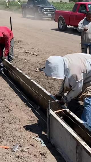 1687563172 MasObrasParaSanPedroTlaltizapan Iniciamos las guarniciones y banquetas de Aven