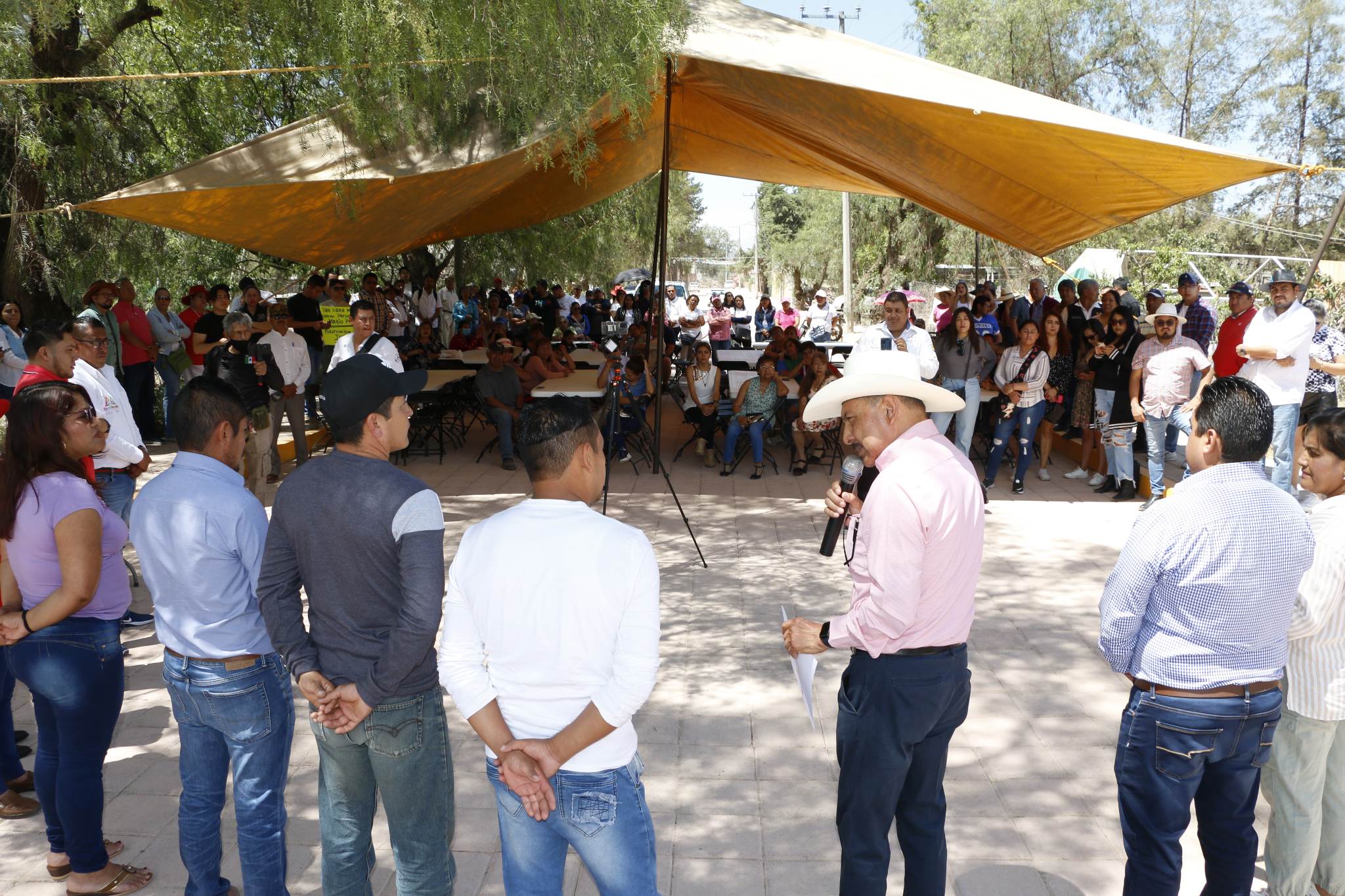 1687633653 438 Este dia se inauguro la tercera etapa de pavimentacion con