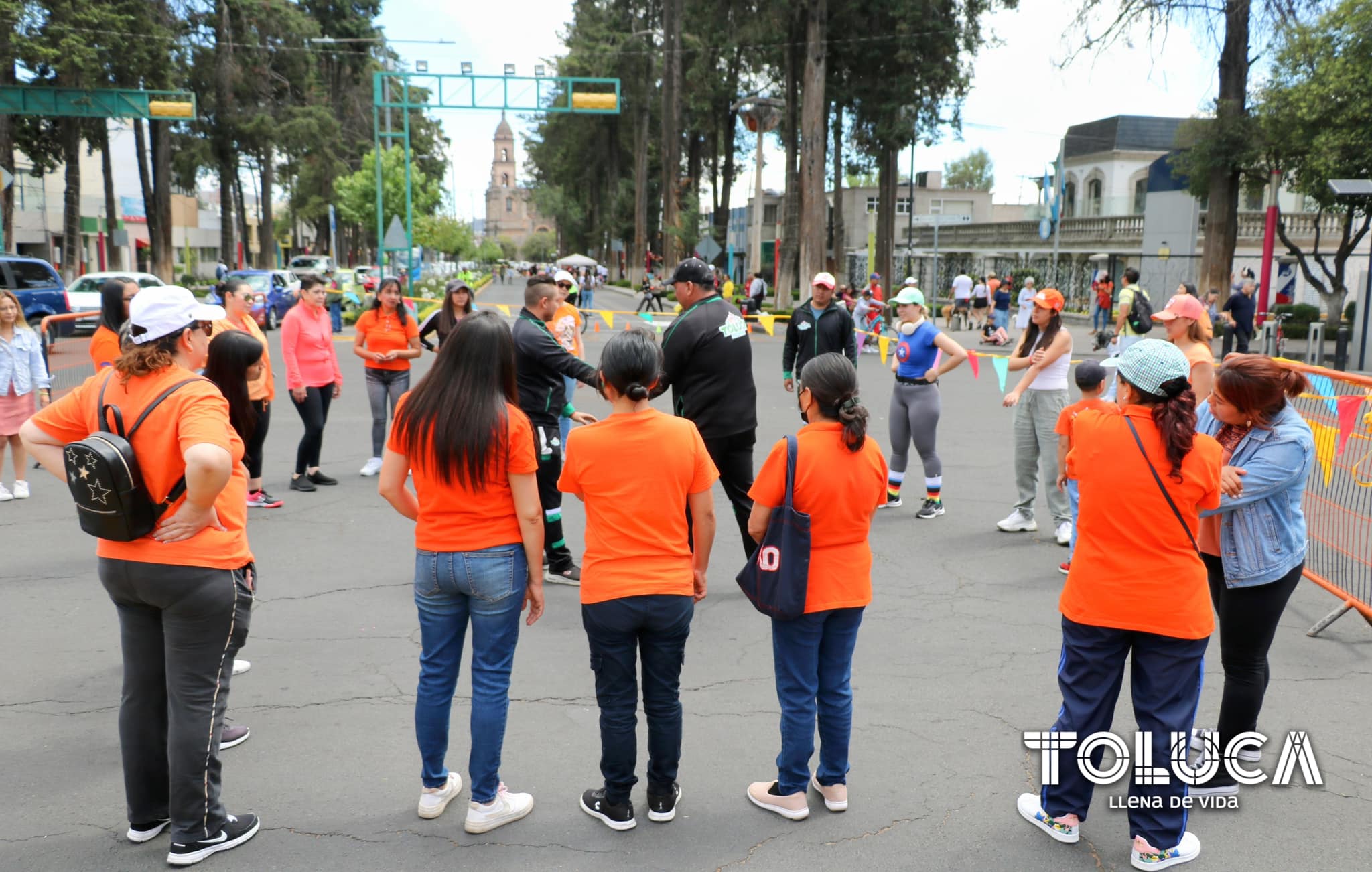 1687786604 126 ¡Pintamos nuestro PaseoDominical de naranja Gracias a todas las familias